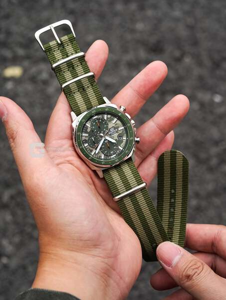 CASIO EDIFICE EFV-600D-3C ( Lên dây vải NaTo )