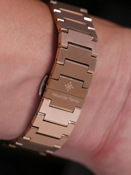 Alexander Ferros 5052R/08