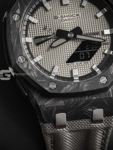 G-SHOCK GA-2100AP - WAFFLE METAL X CARBON VELCRO CASE
