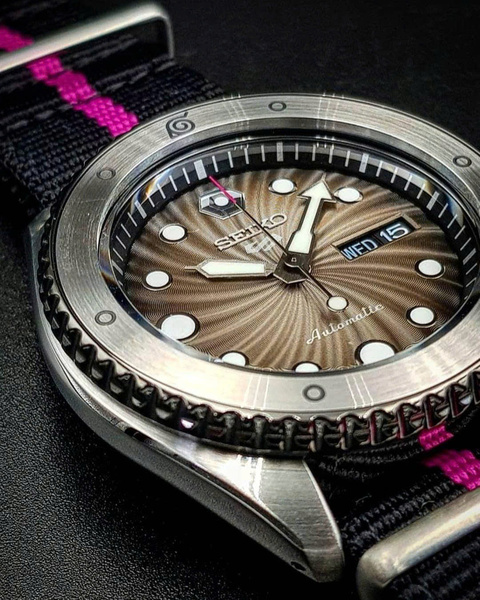 Đồng Hồ Nam Chính Hãng SEIKO 5 Sports SRPF65K1