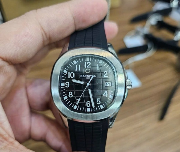 Đồng Hồ Nam CARNIVAL 8130G-VT-DCS-D