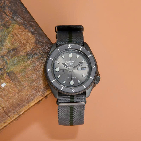 Đồng Hồ Nam Chính Hãng SEIKO 5 Sports Naruto & Boruto SRPF75K1