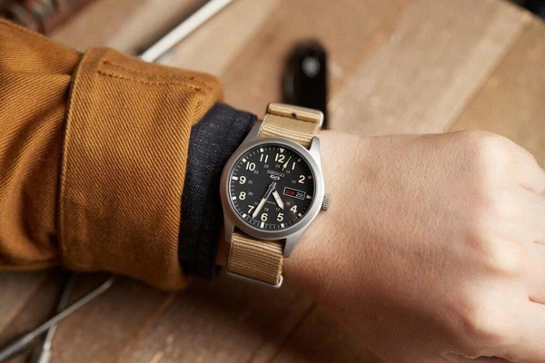Đồng Hồ Nam Chính Hãng SEIKO 5 Sports SRPG35K1