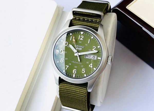 Đồng Hồ Nam Chính Hãng SEIKO 5 Sports SRPG33K1