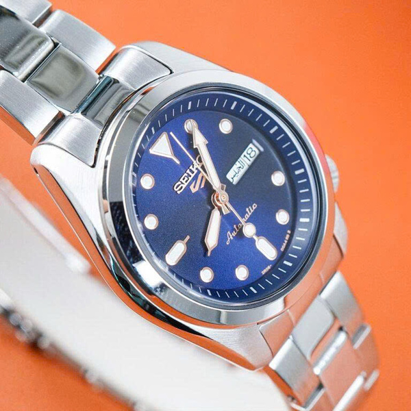 Đồng Hồ Nữ Chính Hãng SEIKO 5 Sports SRE003K1
