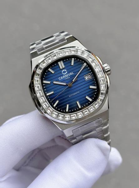Carnival - Nam Nautilus Automatic 8108G-VT-X 
