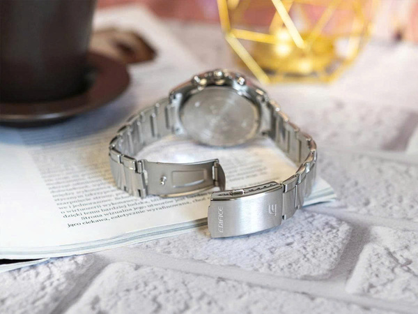 CASIO EDIFICE EFR-526D-2A - QUÀ TẶNG TRỊ GIÁ 600K 