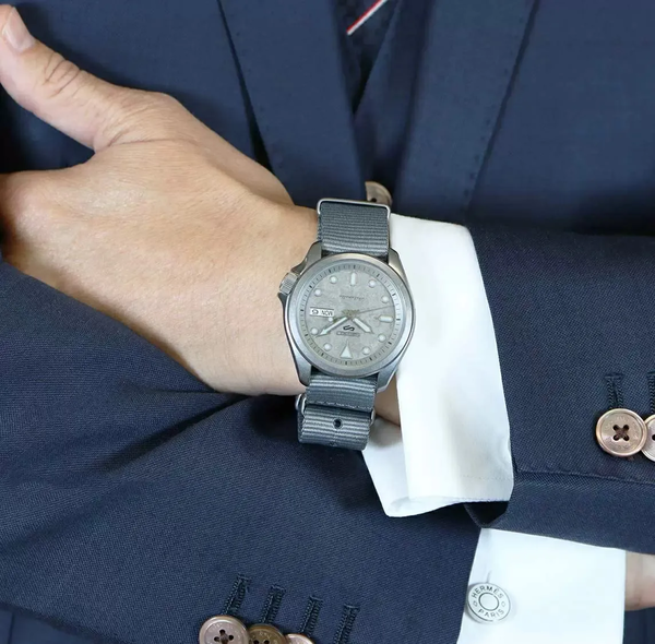 Đồng Hồ Nam Chính Hãng SEIKO 5 Sports SRPG63K1