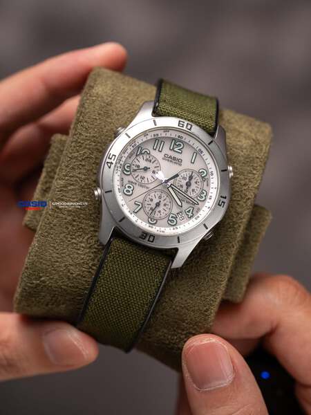 CASIO OVW-600 Over Land