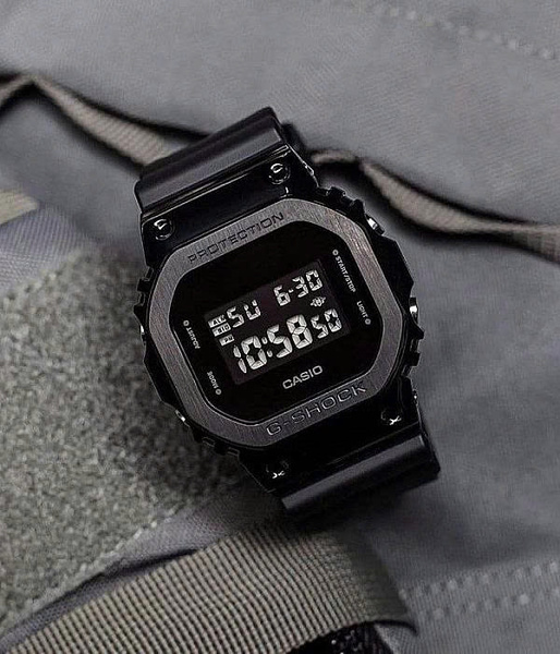 G-SHOCK DW-5600BBN-1