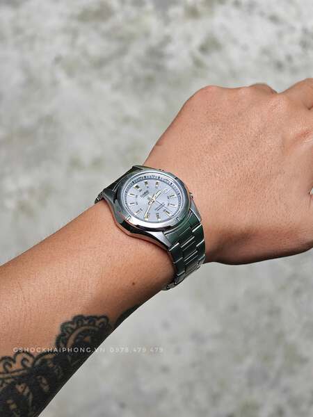 GS-000168 (  Casio Lineage LIW-101 )