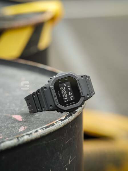 CASIO G-SHOCK DW-5600UBB-1