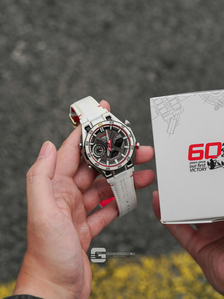 CASIO EDIFICE ECB-2300HR-1A  QUÀ TẶNG TRỊ GIÁ 300K