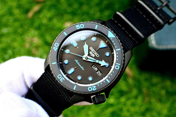 Đồng Hồ Nam Chính Hãng SEIKO 5 Sports SRPD81K1