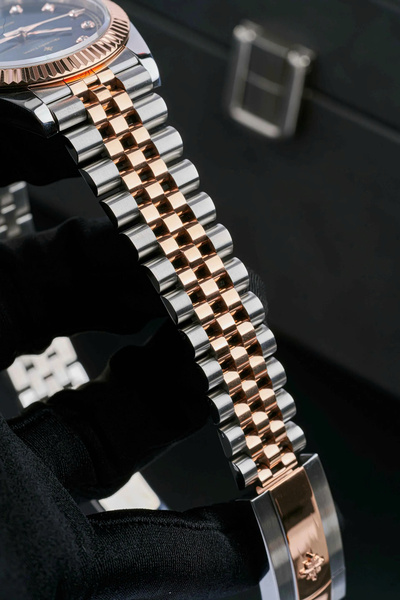 Alexander Ferros 8132D/01