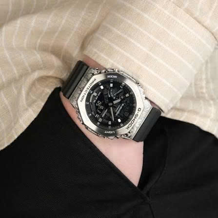 CASIO G-SHOCK GM-2100GC-1A