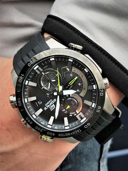 EDIFICE EQB-800BR-1A