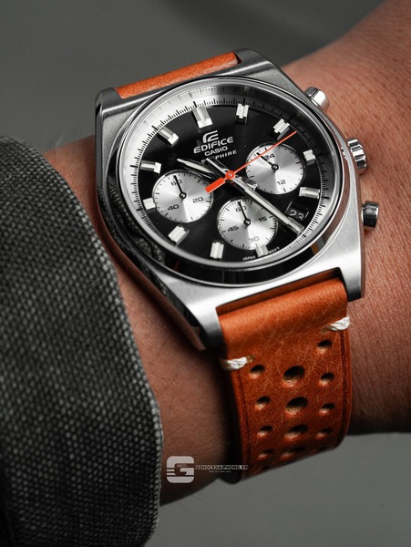 CASIO EDIFICE EFB-730D-1A ( lên dây da đục lỗ ) 