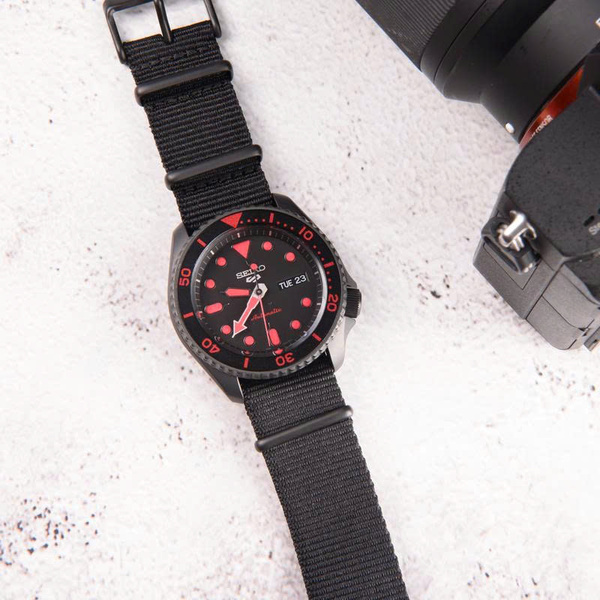 Đồng Hồ Nam Chính Hãng SEIKO 5 Sports SRPD83K1S