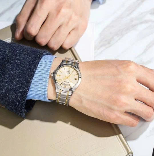 CASIO MTP-1381G-9A - QUÀ TẶNG TRỊ GIÁ 600K 
