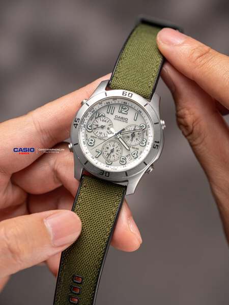 CASIO OVW-600 Over Land