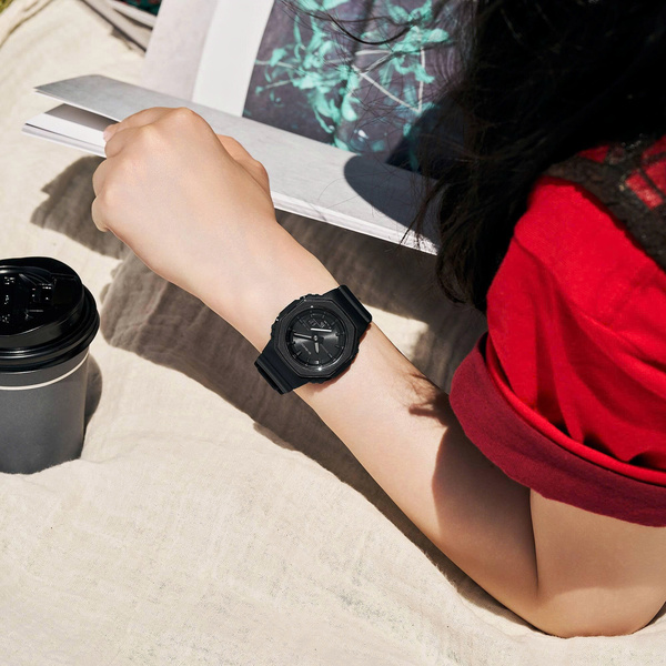 CASIO G-SHOCK GMA-P2110B-1A