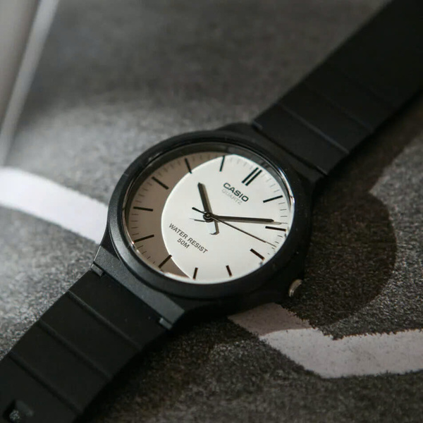 Đồng Hồ Casio MW-240-7E