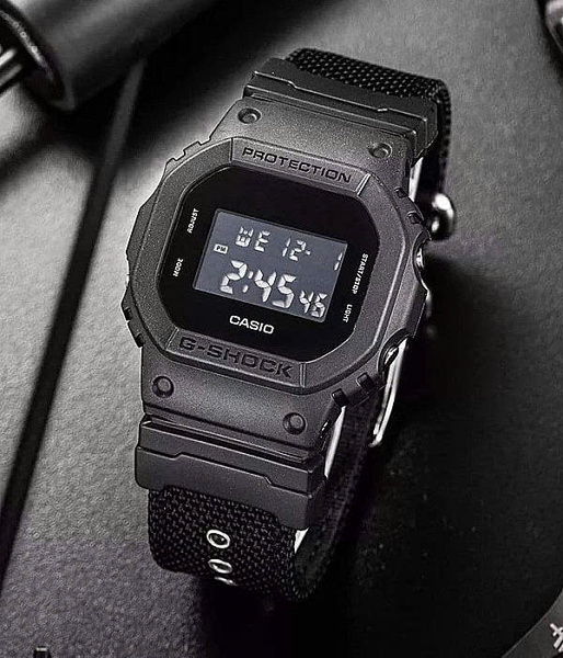 G-SHOCK DW-5600BBN-1
