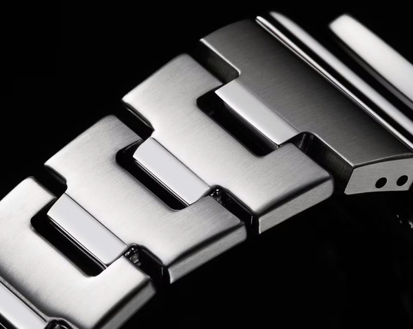 CASIO G-SHOCK GM-2110D-8A