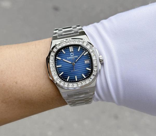 Carnival - Nam Nautilus Automatic 8108G-VT-X 