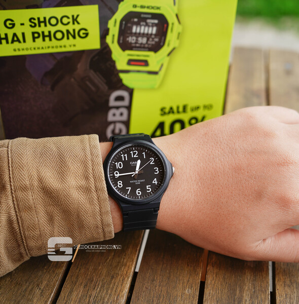 Đồng Hồ Casio MW-240-1B