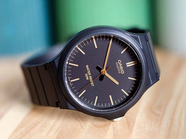 Đồng Hồ Casio MW-240-1E2