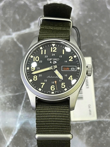 Đồng Hồ Nam Chính Hãng SEIKO 5 Sports SRPJ85K1
