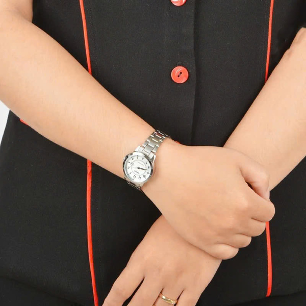 CASIO LTP-V004D-7BUDF