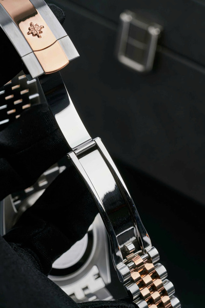 Alexander Ferros 8132D/01