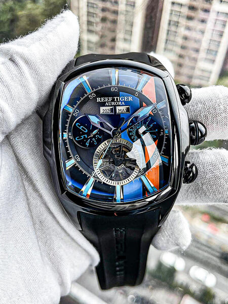 Đồng hồ nam Reef Tiger Aurora Series Tank RGA3069-8