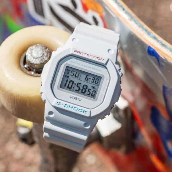 G-SHOCK DW-5600SC-8