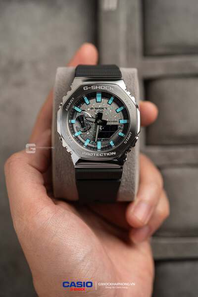 G-SHOCK GM-2100 - Blue Ice Hyper Color