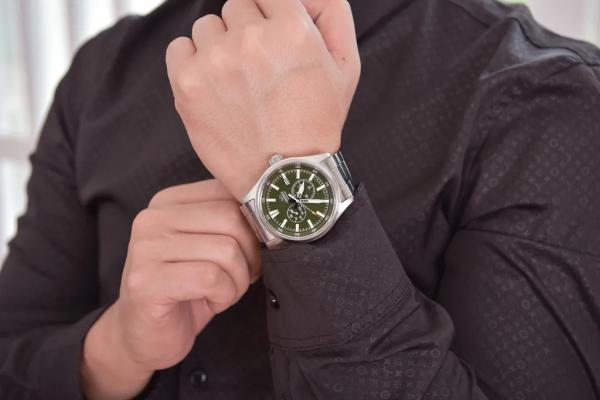 Đồng Hồ Nam Chính Hãng ORIENT Sports RA-AK0402E10B