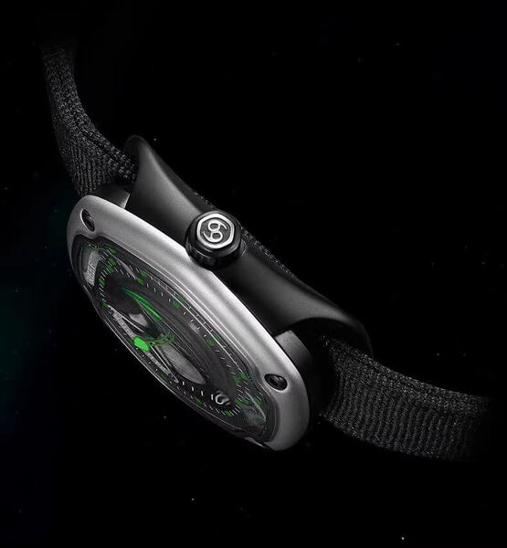 Đồng hồ nam Reef Tiger Aurora Series Tank RGA90S7-1