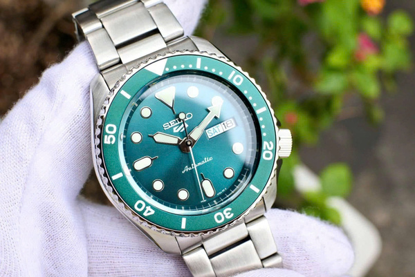 Đồng Hồ Nam Chính Hãng SEIKO 5 Sports SRPD61K1