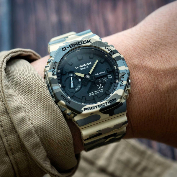 CASIO  G-SHOCK GA-2100CM-5A
