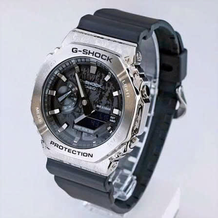 CASIO G-SHOCK GM-2100GC-1A