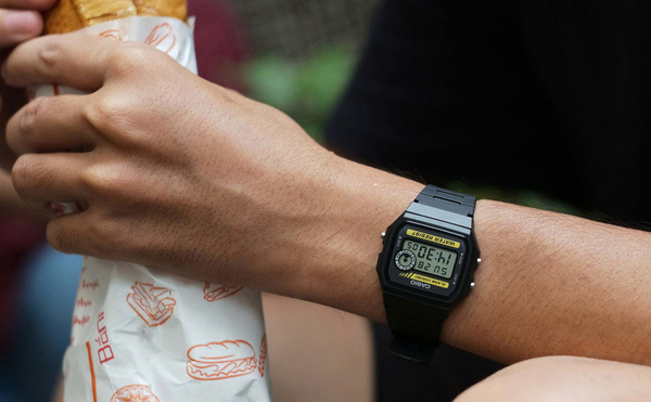 Đồng Hồ Casio F-94WA-9DG 