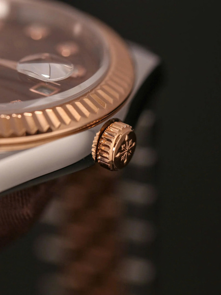 Alexander Ferros 8132D/08