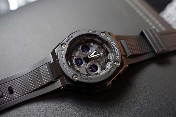 G-SHOCK GST-S300G-1A1