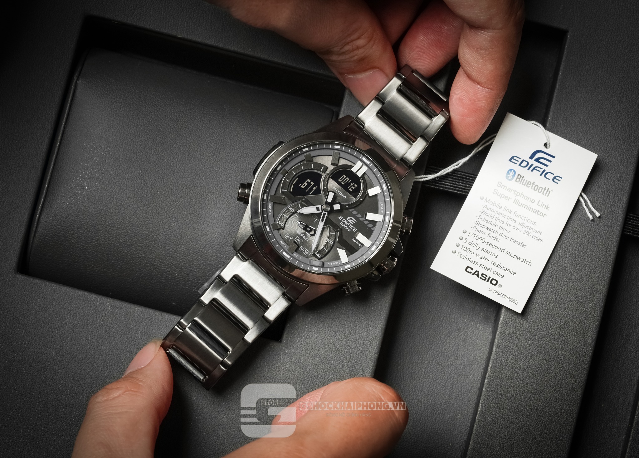 Casio Edifice ECB-30: Chiếc đồng hồ thể thao này có gì khiến giới trẻ mê mẩn?